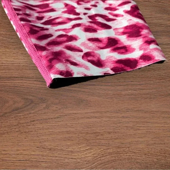 Good American Sz 1 - Core Power Leggings in Quartz Leopard Print - Picture 7 of 7